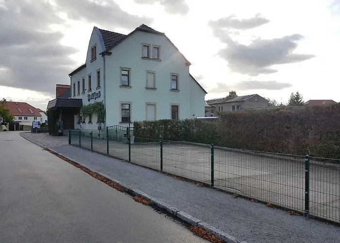 Pension Ottendorf-Okrilla Guest house